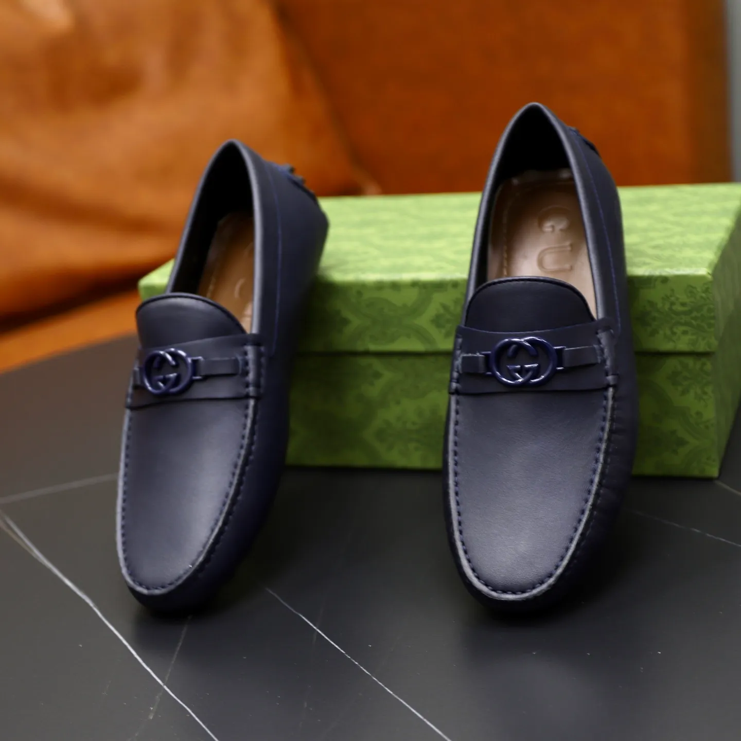 Ex-factory price: 460💰[GUCCI] Gucci ⚠️High-end men’s driving and pedal series ⚠️38-44 (customized for 45) ⚠️All original cowhide leather! Thick and soft! Made entirely of calfskin lining! Rubber sheet anti-slip beanie sole! Three-dimensional package technology! Fashionable and classic! Handicrafts! Original high quality! Feel free to compare!